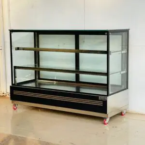 BAKERY DISPLAY CASE