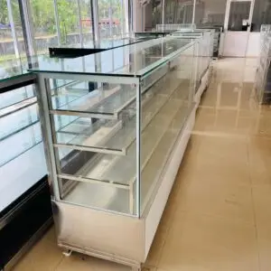 BAKERY DISPLAY COUNTER