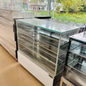 BAKERY DISPLAY COUNTER