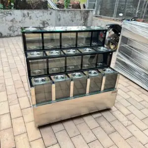 CHOCOLATE DISPLAY COUNTER