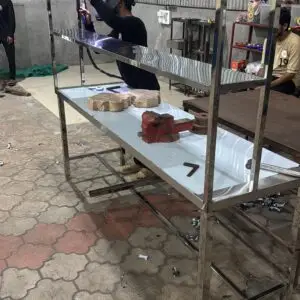 Stainless steel pick up table