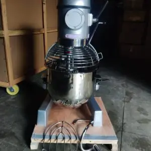 INDUSTRIAL MIXING MACHINE