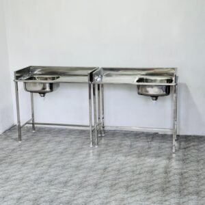 STAINLESS STEEL WORK BENCH