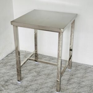 STAINLESS STEEL WORK BENCH