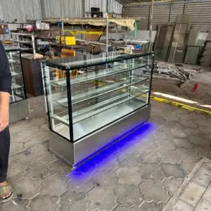 BAKERY DISPLAY COUNTER