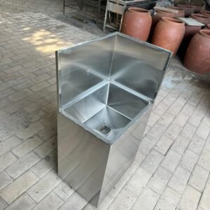 Stainless steel sink