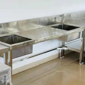 Stainless steel kitchen sink